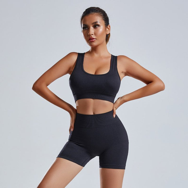 SPORTS BRA & SHORTS SCRUNCH GYM SET - LUNA